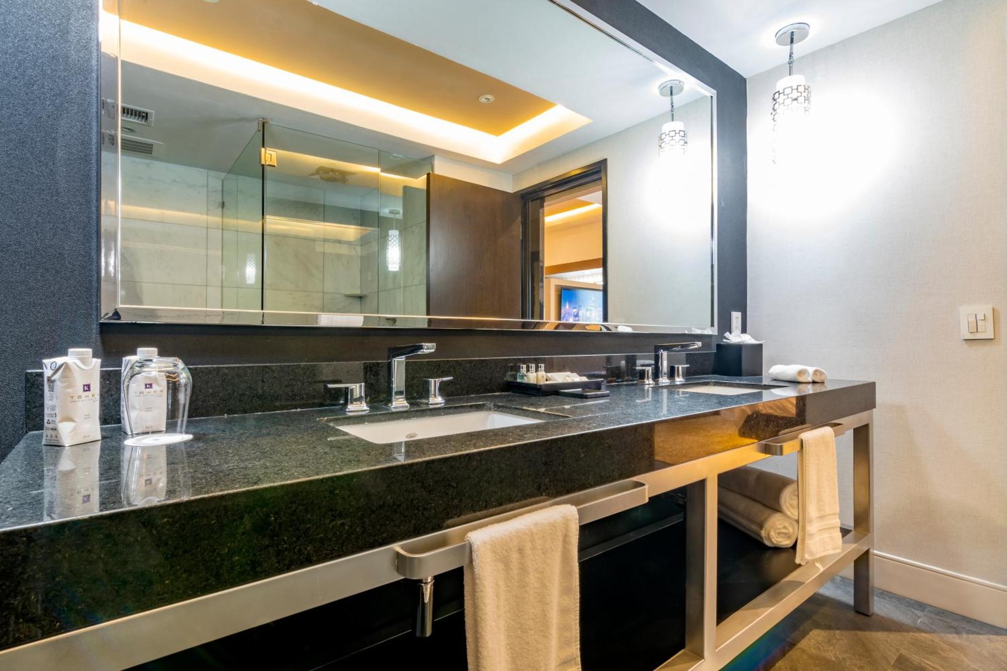 K Tower Boutique Hotel By Lucerna Tijuana Eksteriør billede