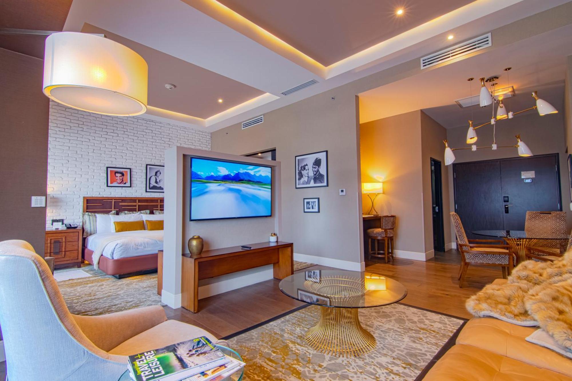 K Tower Boutique Hotel By Lucerna Tijuana Eksteriør billede